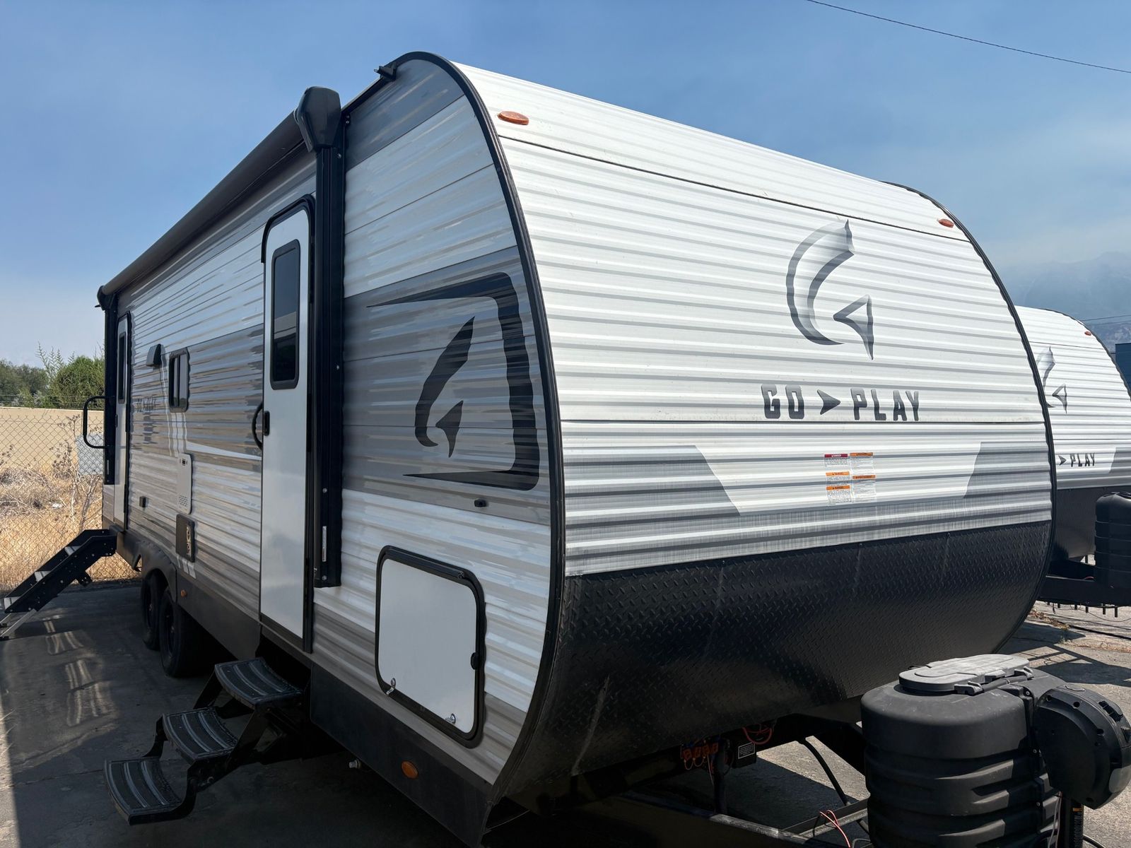 New 2025 Wayfinder RV Go Play 26RLSW