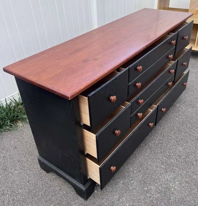Adorable Dresser