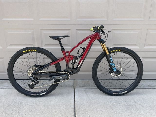 2024 Trek Fuel AXS T-Type 29er (Small)