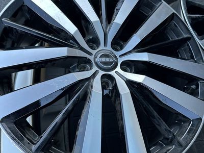 2025 Nissan Pathfinder OEM factory take off Rim