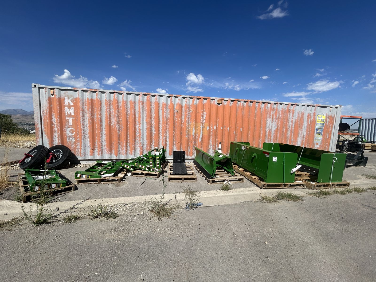 Main image 7