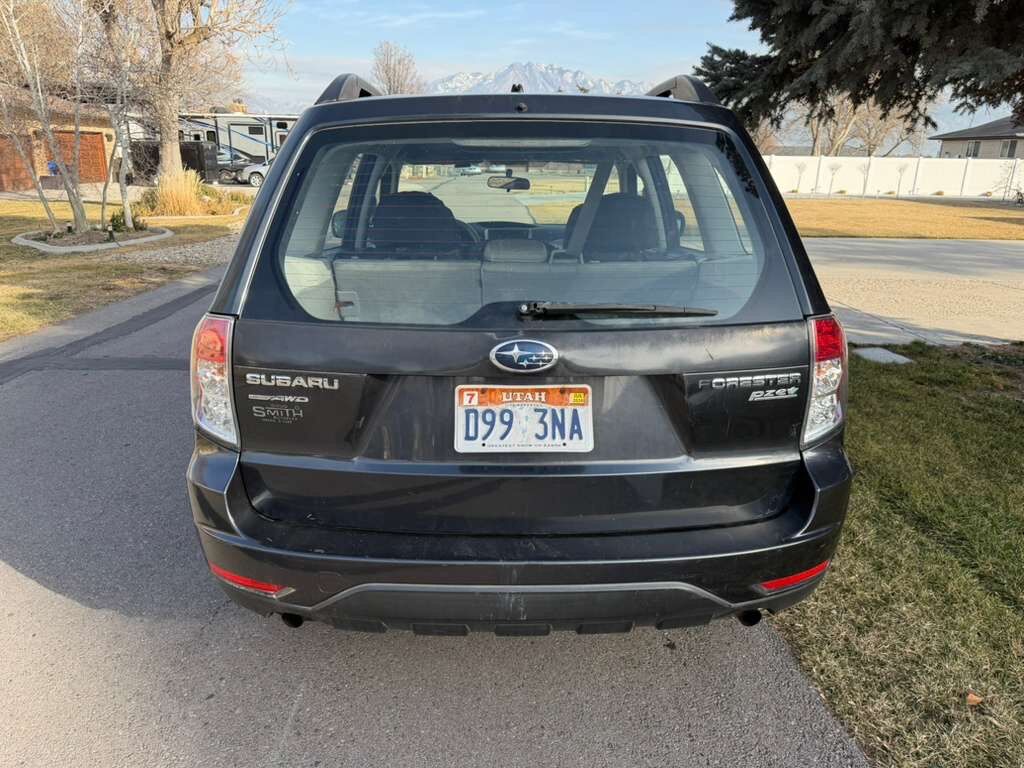 2010 SUBARU FORESTER 2.5 X