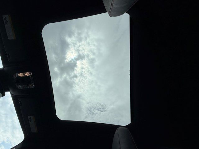 Main image 33