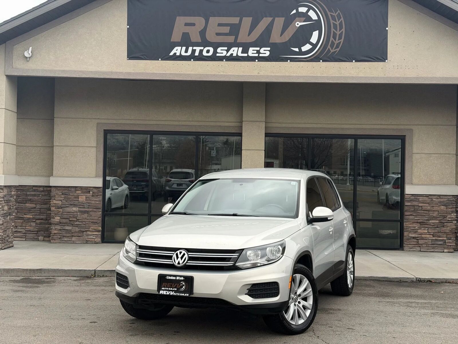 2014 VOLKSWAGEN TIGUAN SE 4Motion