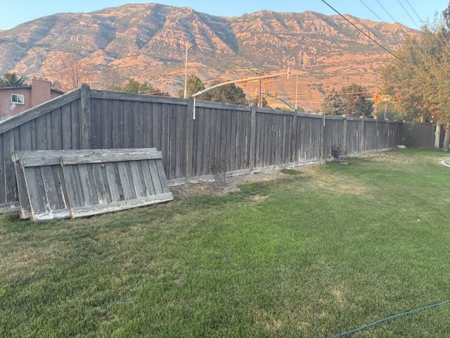 Wood Fence Panels - Grey Paint, 6ft Tall x 7ft Long, 3.5in Slats