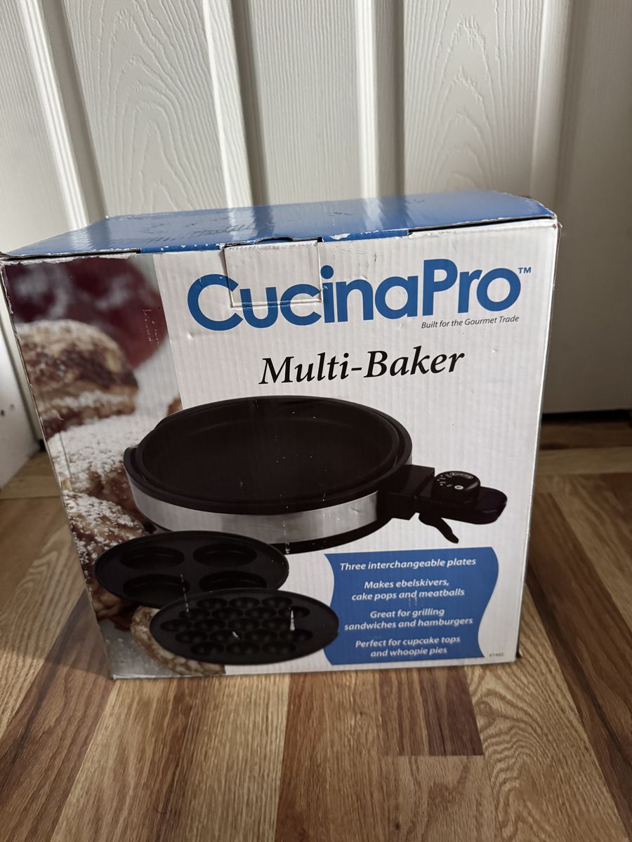 New CucinaPro Multi-Baker with three Interchangeab