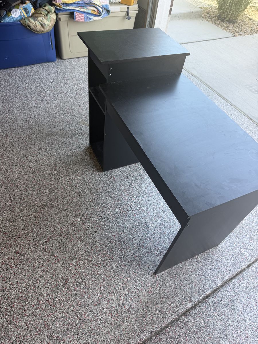 Main image 2