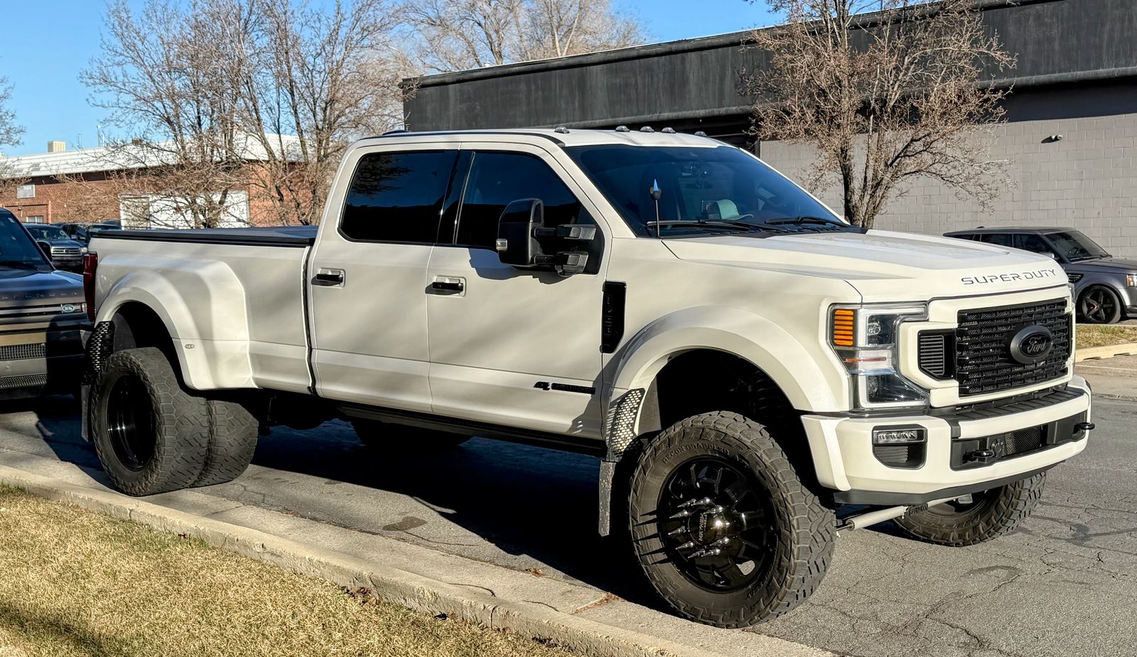 2022 Ford F-450 Super Duty Platinum