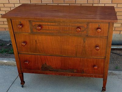 Antique Walnut Dresser 5 Drawer