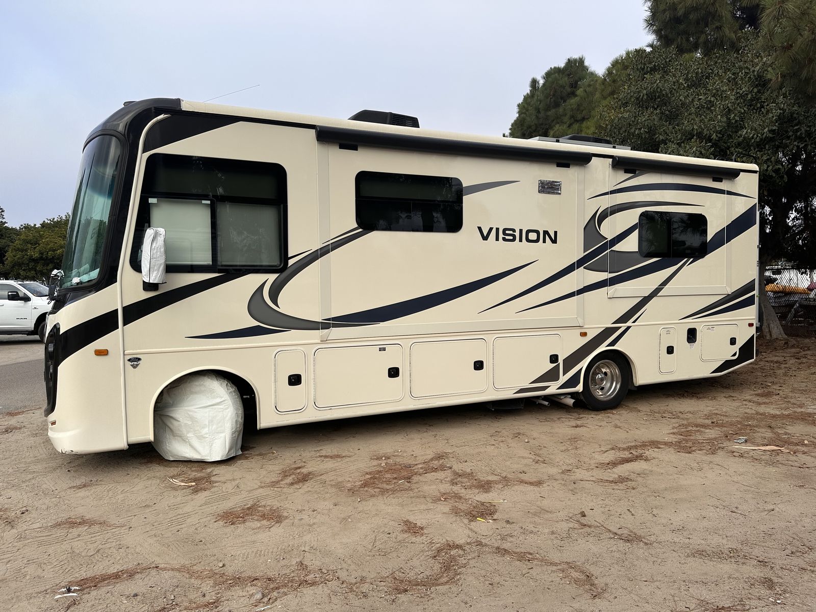 2022 Entrada Vision 27A motor home