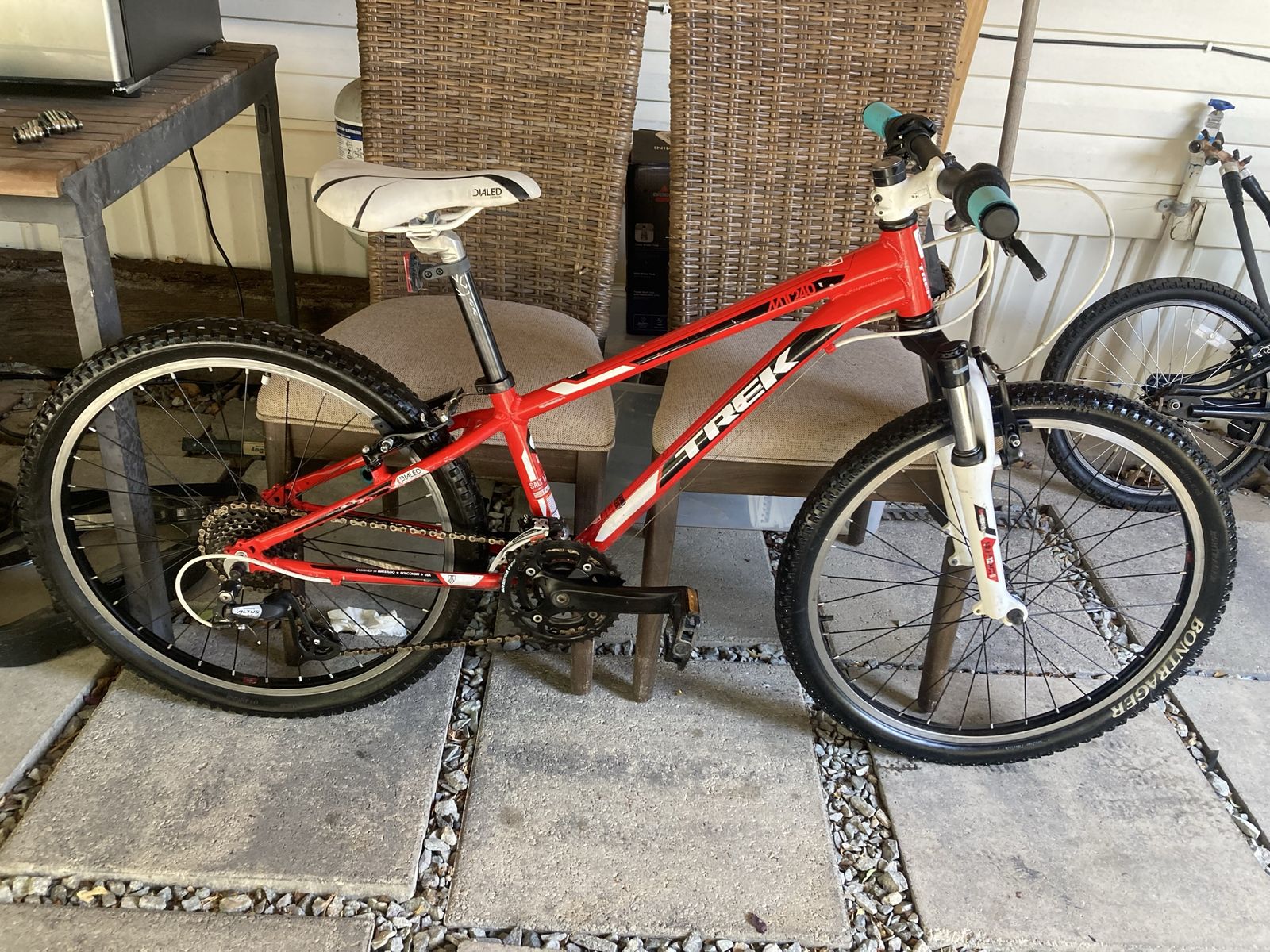 Trek mt240 24inch kids mountain bike