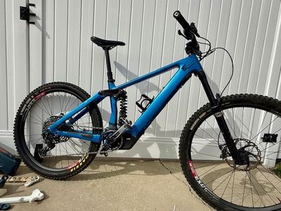 2021 Medium Norco Range VLT Mullet Carbon E-Bike 170mm Travel
