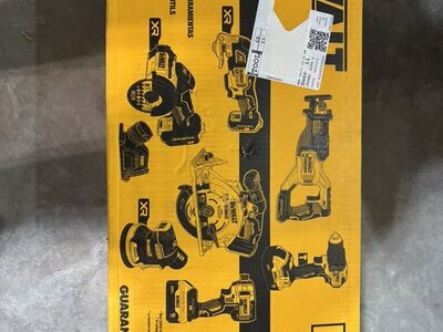 New In Box - DEWALT 20V MAX 7-TOOL COMBO KIT