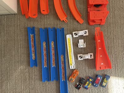 Hot Wheels track