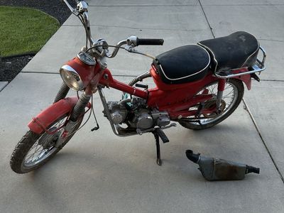 Vintage Red Honda 1971 Trail 90 CT90 Motorcycle Project Bike