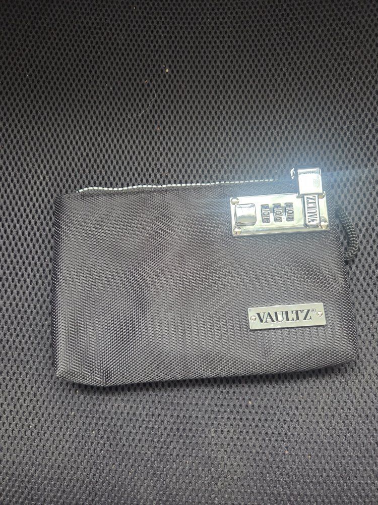 Vaultz Combination Lock Box Pouch Black Secure Storage Cash Documents Valuables