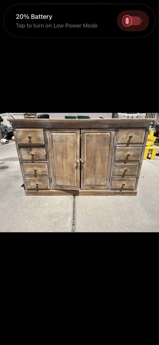 Pretty tv stand