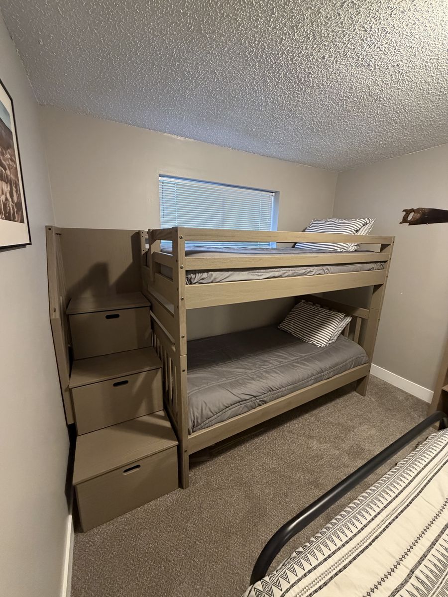 Bunk bed with stairs 