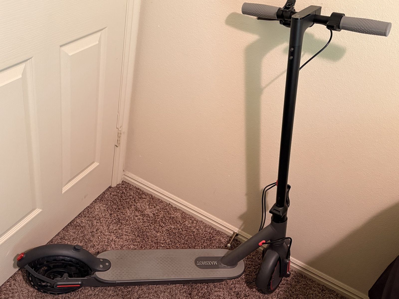 MAXSHOT Electric Scooter