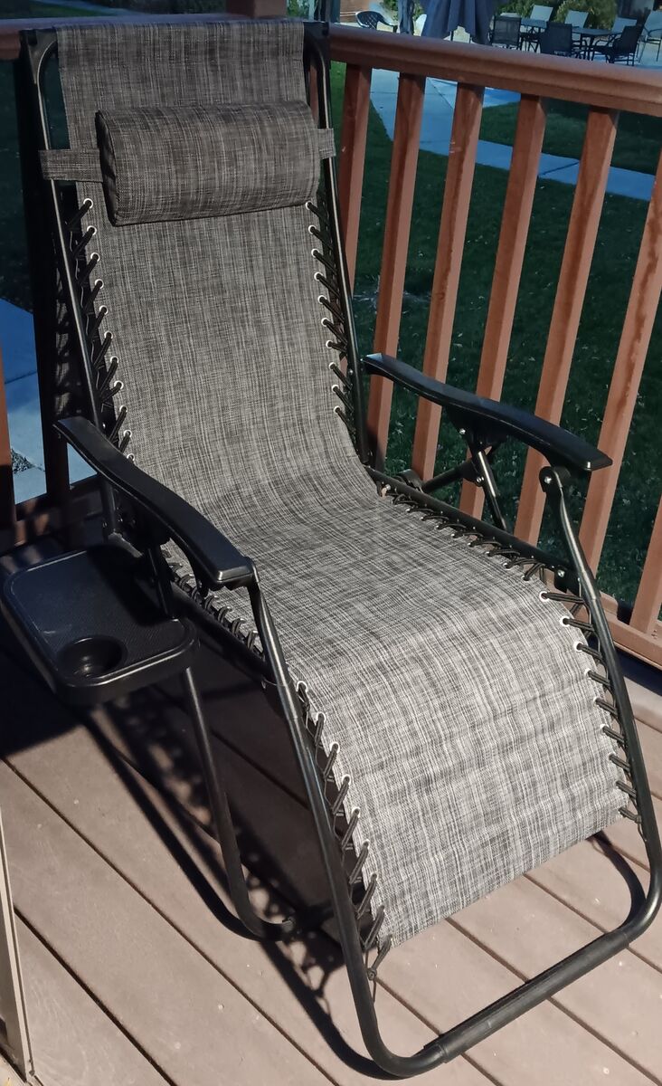 Outdoor Reclining Chair with Sun Shade