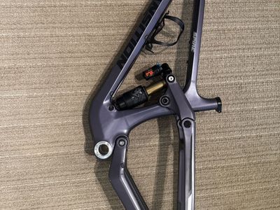 Medium Transition Spire frame (carbon)