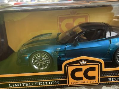 Jada Limited Edition 2009 Corvette ZR1 Blue 1:24 Die-cast Model Car Collector's Club