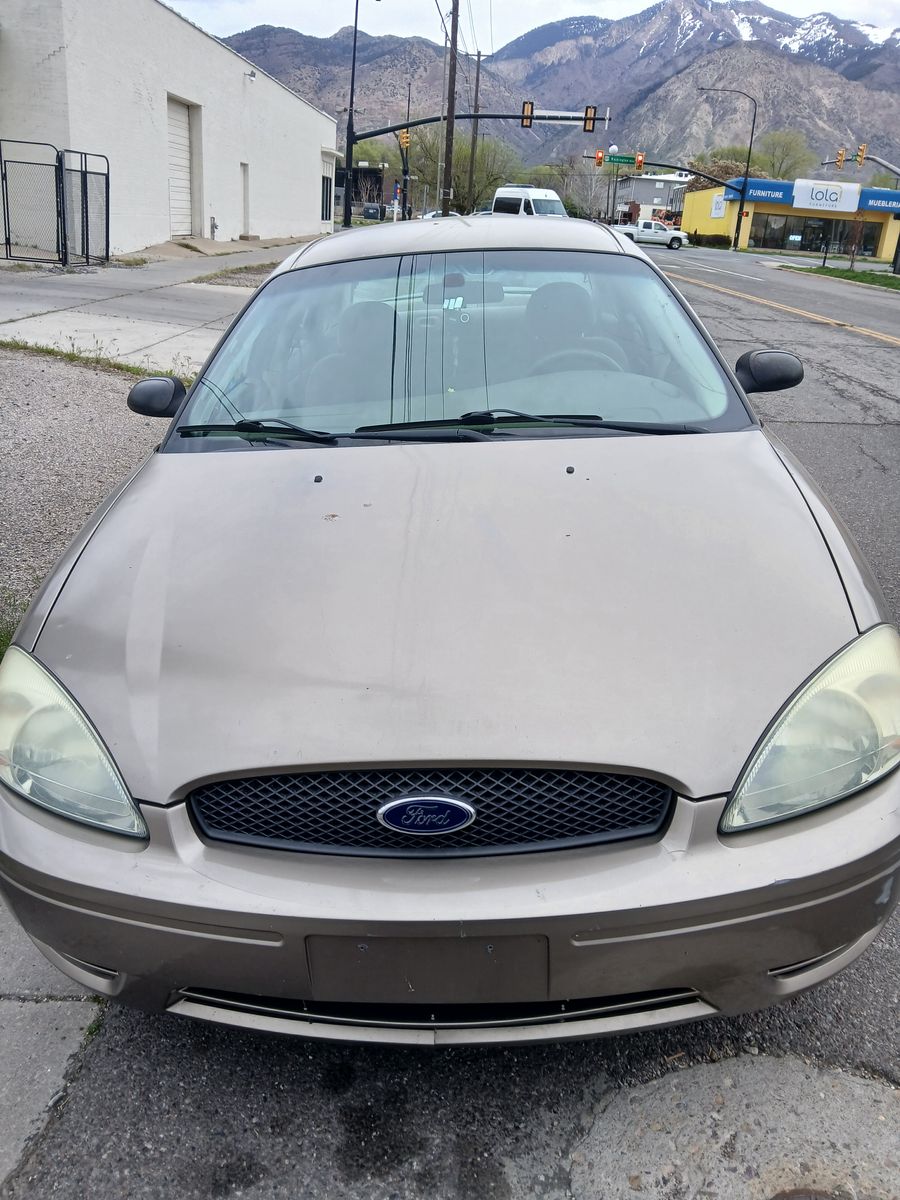 2005 Ford Taurus SEL
