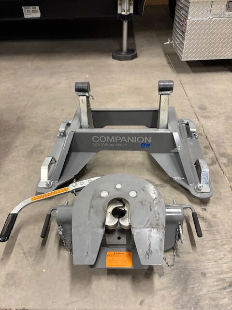 Fifth Wheel Hitch BW Companion