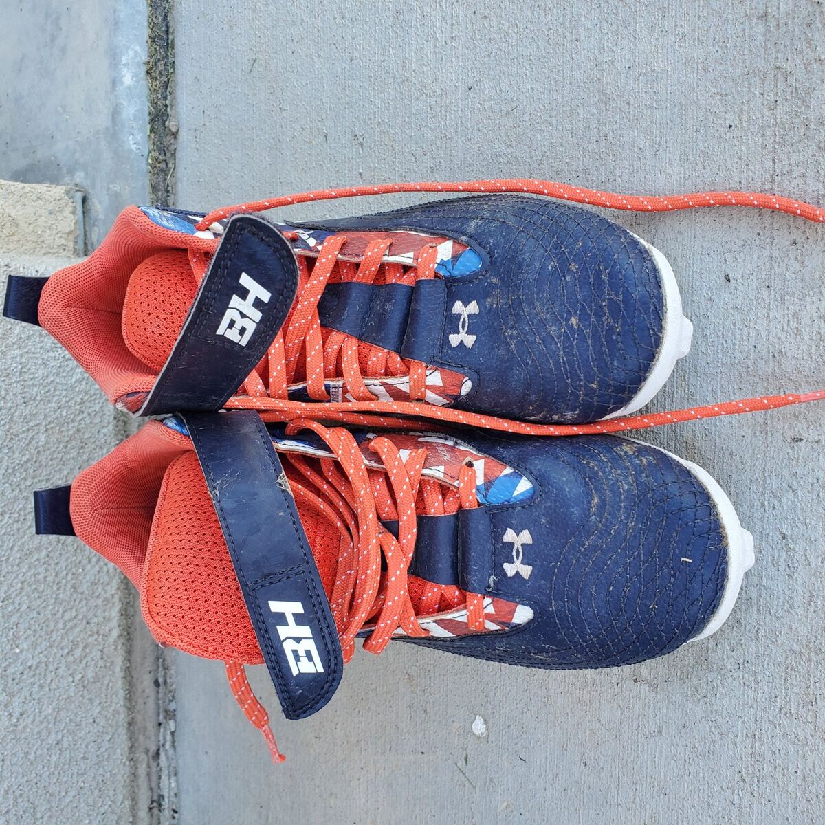 Youth Under Armour cleats