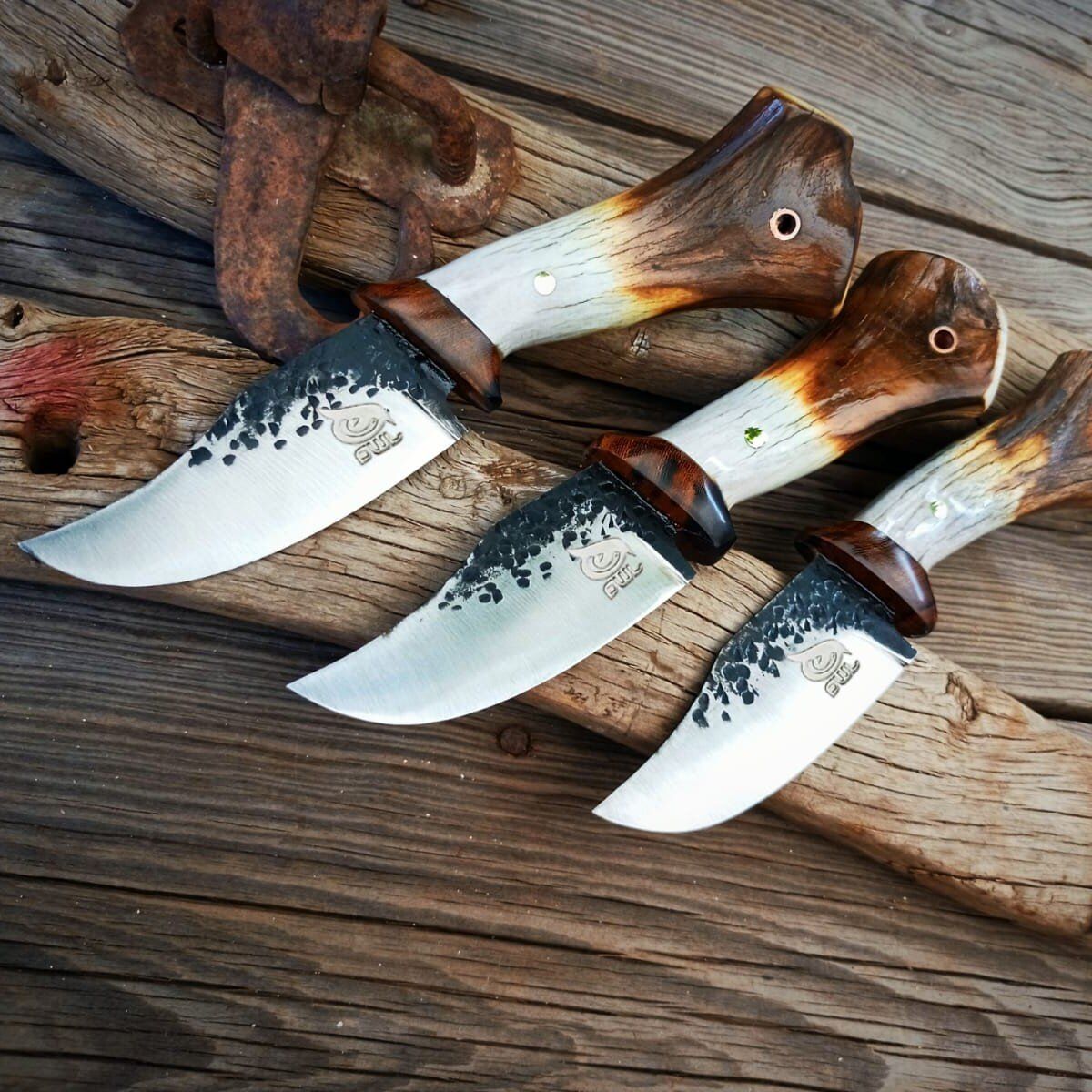 looking to buy old knives