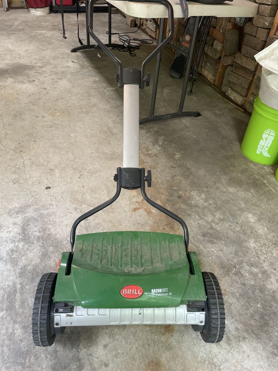 Brill Razor Cut Push Reel Lawn Mower