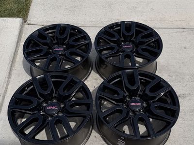 GMC Sierra 1500 Yukon Chevy Rims 20” with sensors