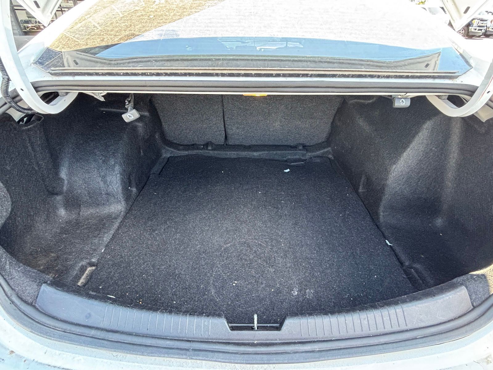Main image 5