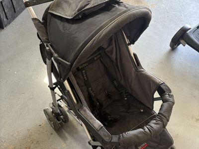 Britax Preview Folding Stroller
