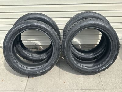 Blizzak 275/50R22 111T Snow Tires