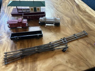 Lionel Train Set Pieces