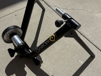 CycleOps Mag Trainer - See Description