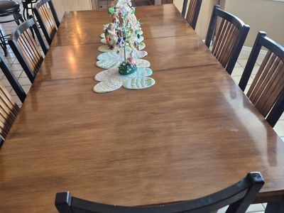 kitchen table and chairs