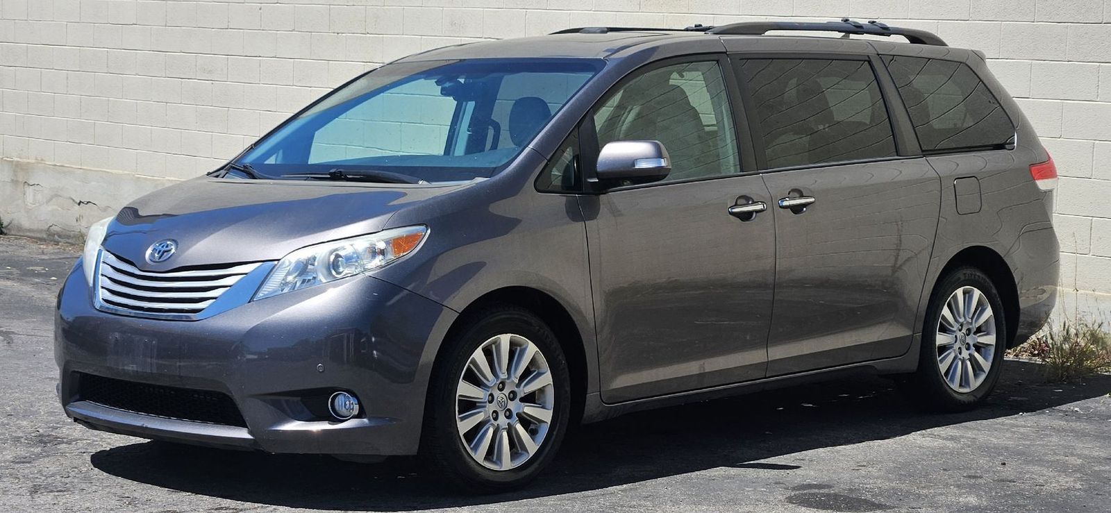 2014 Toyota Sienna Limited 7-Passenger