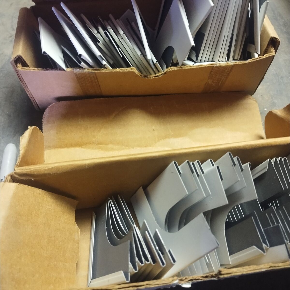 Grid Ceiling Round outside corner covers