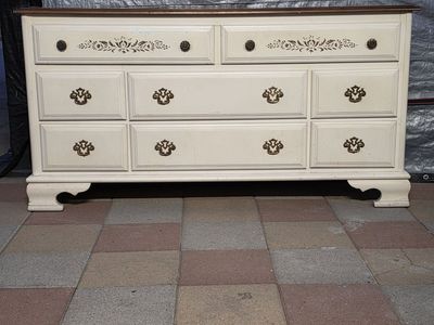 8 Drawer Dresser