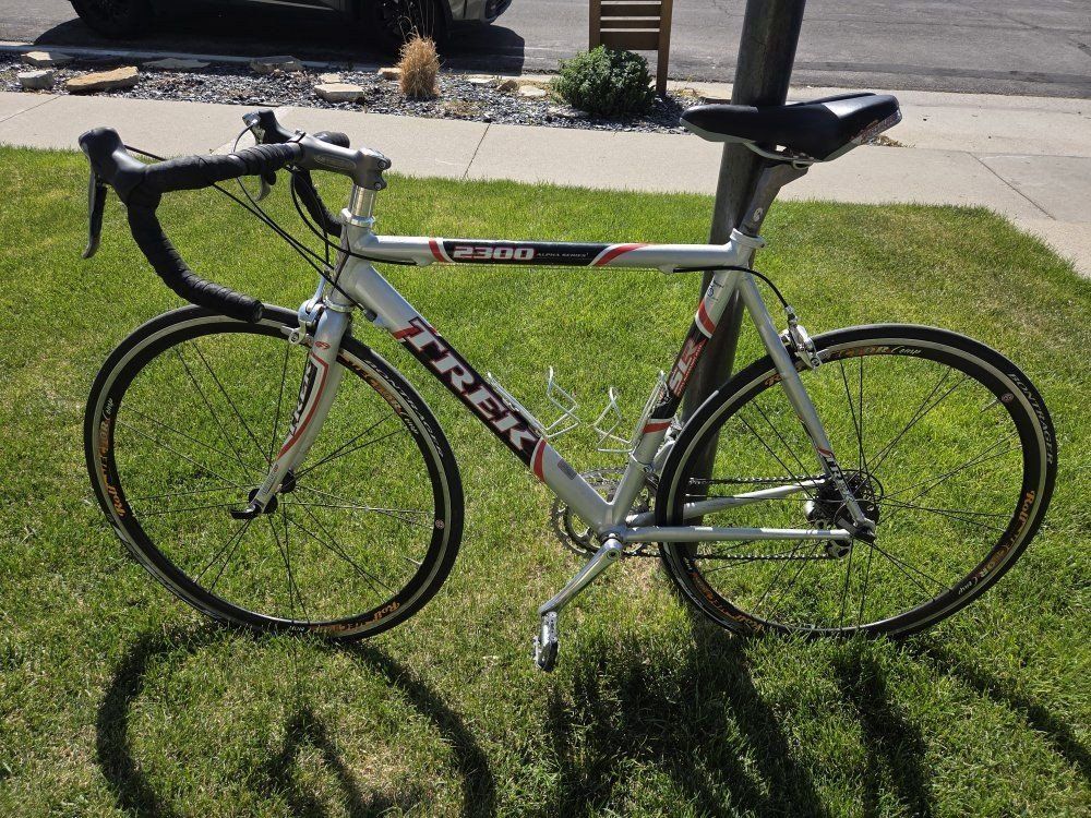 Trek 2300 SLR Med Road Bike Made in USA