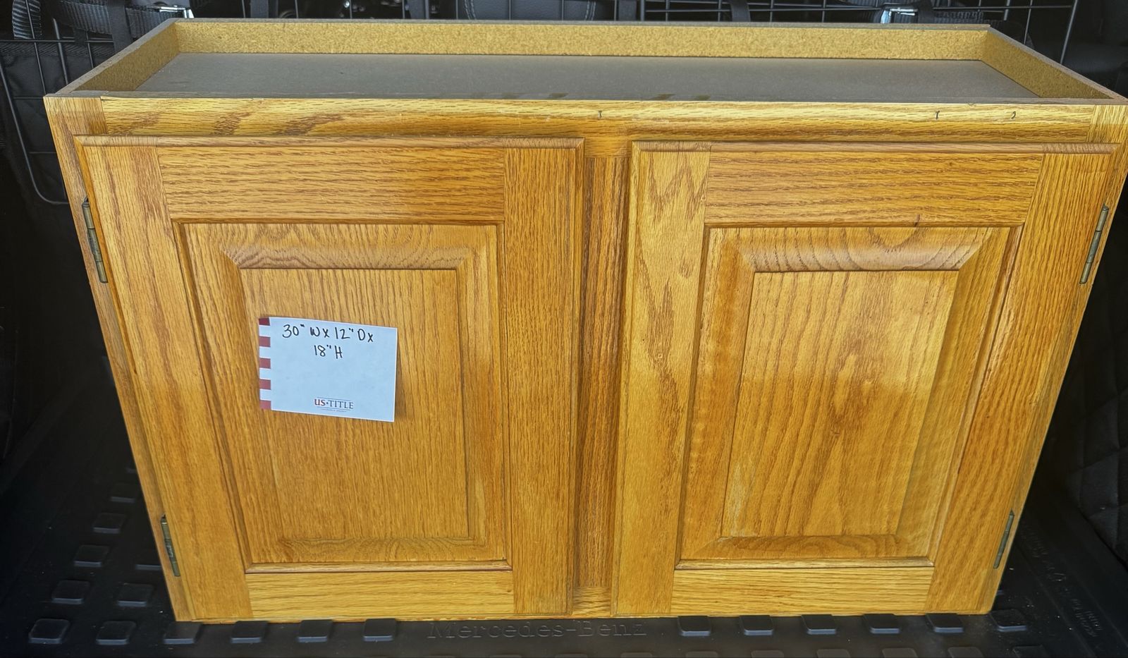 Upper cabinet