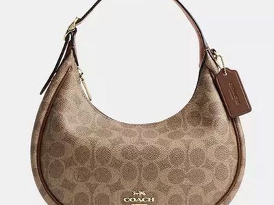 Coach Emily Crossbody Bag / Shoulder Bag in Signature Canvas