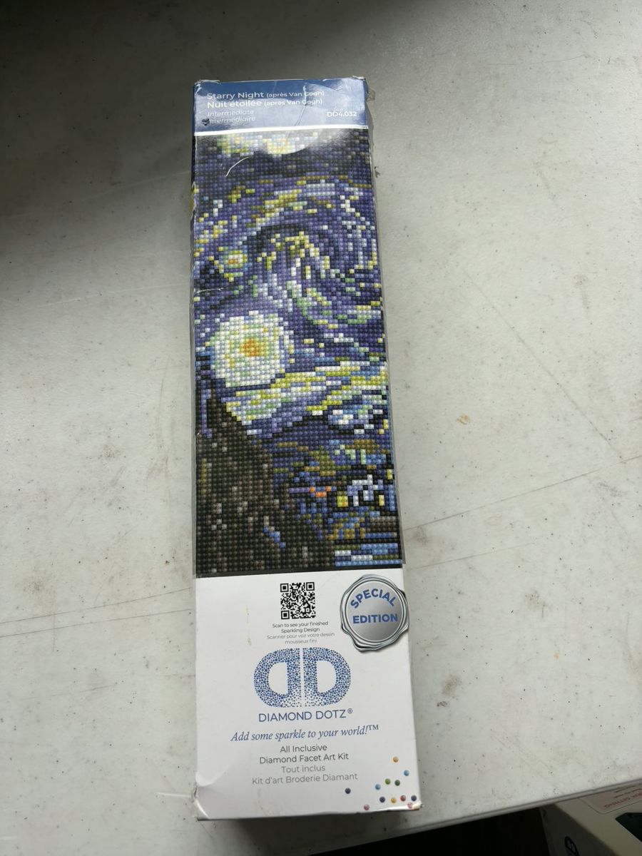 DIAMOND DOTZ Starry Night (after Van Gogh) Diamond Painting Craft Kit
