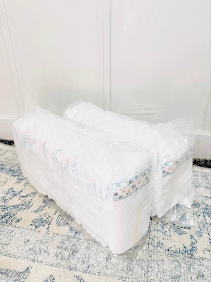 Member’s Mark Size 1 Diapers Sleeves (2)