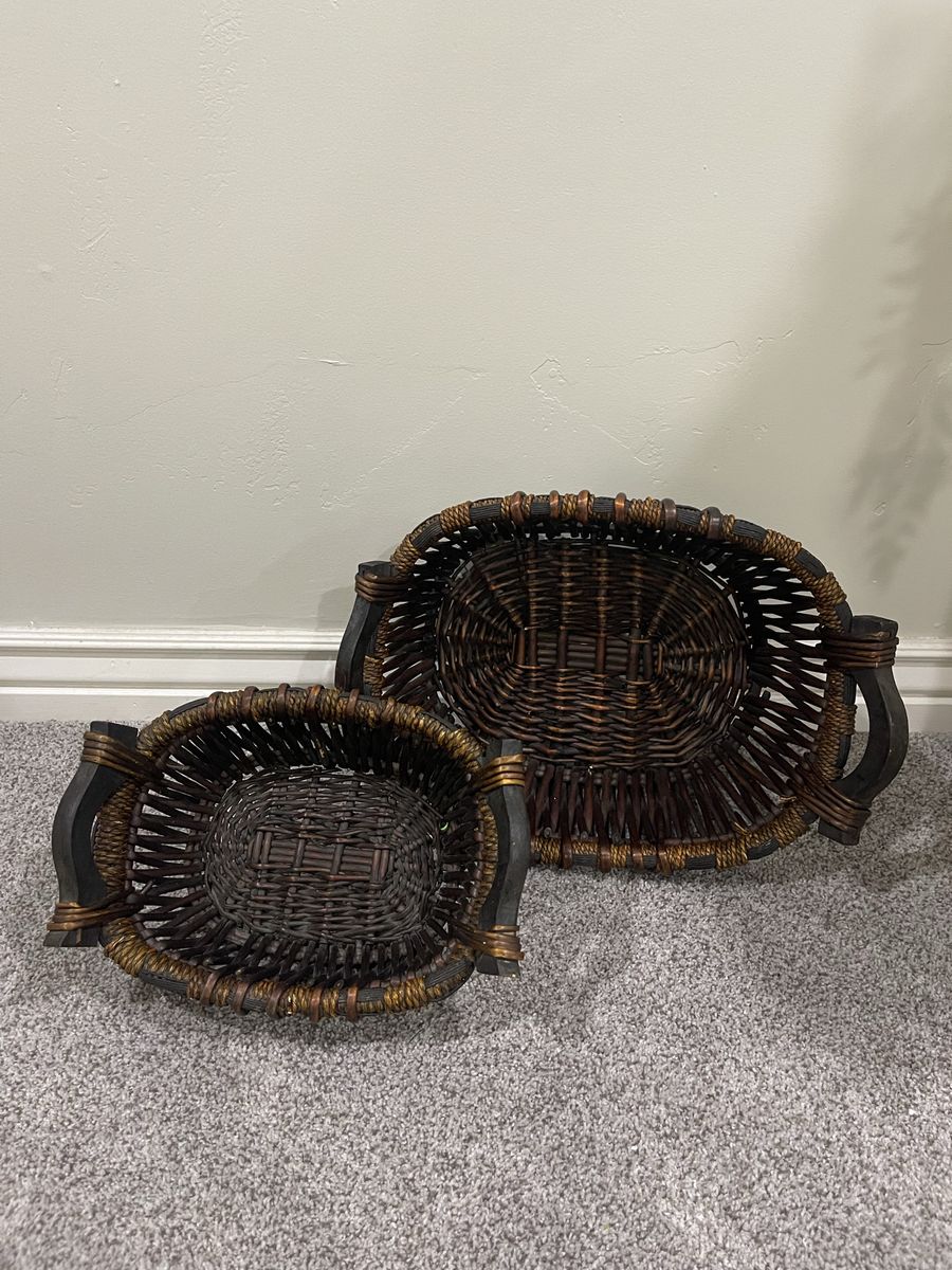 Wooden/ Wicker basket