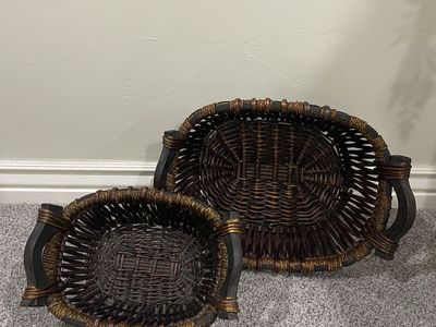 Wooden/ Wicker basket