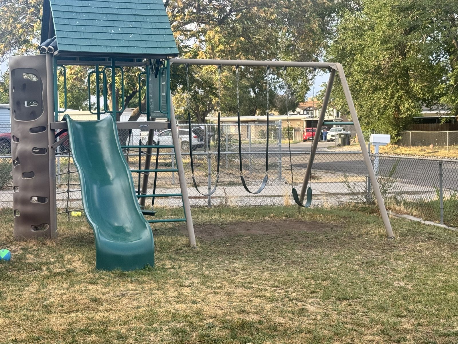 Lifetime swingset playground 