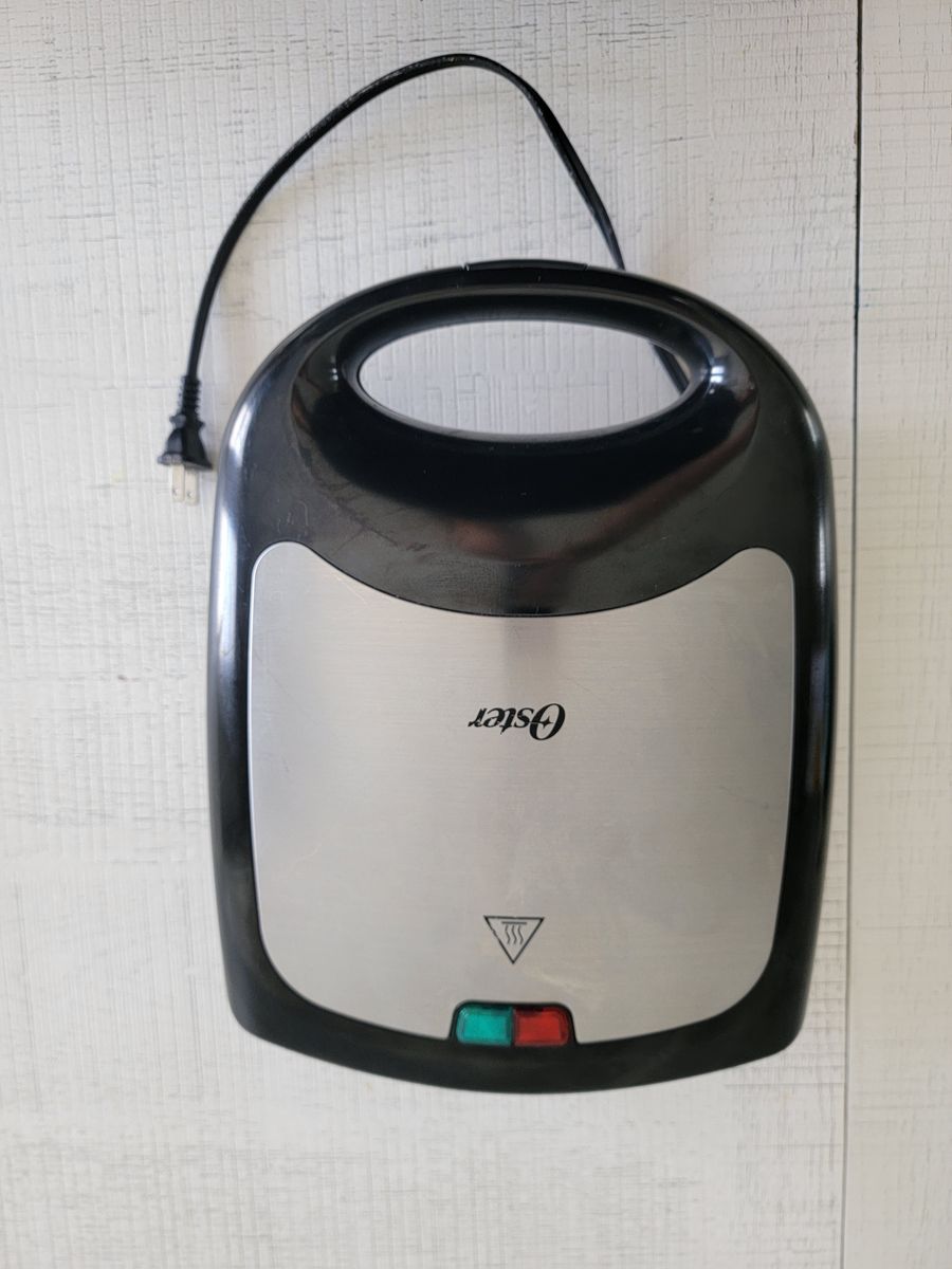 Oster, Waffle Maker with Removable plates